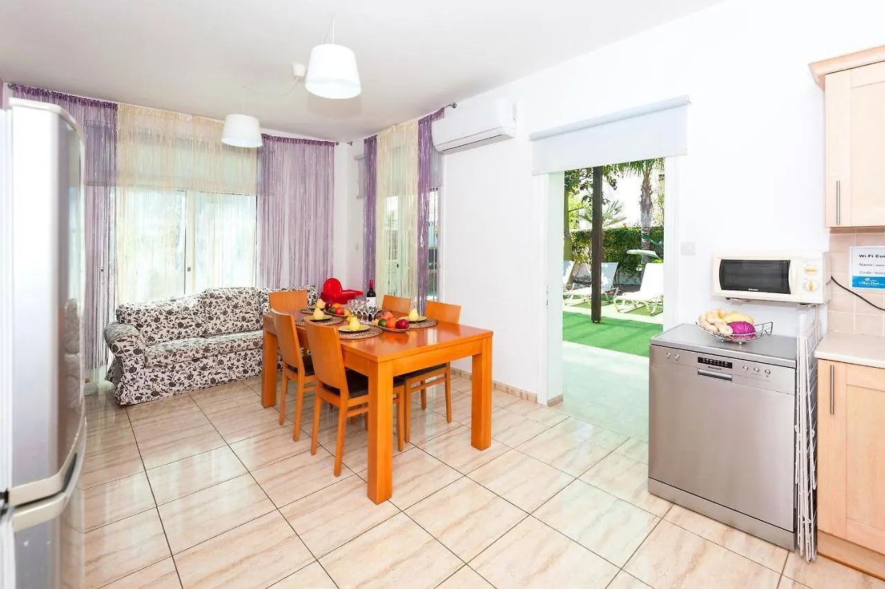 Villa Natalie Protaras 0*,