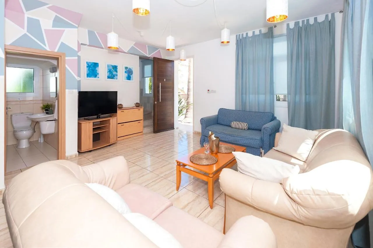 Villa Natalie プロタラス 0*,